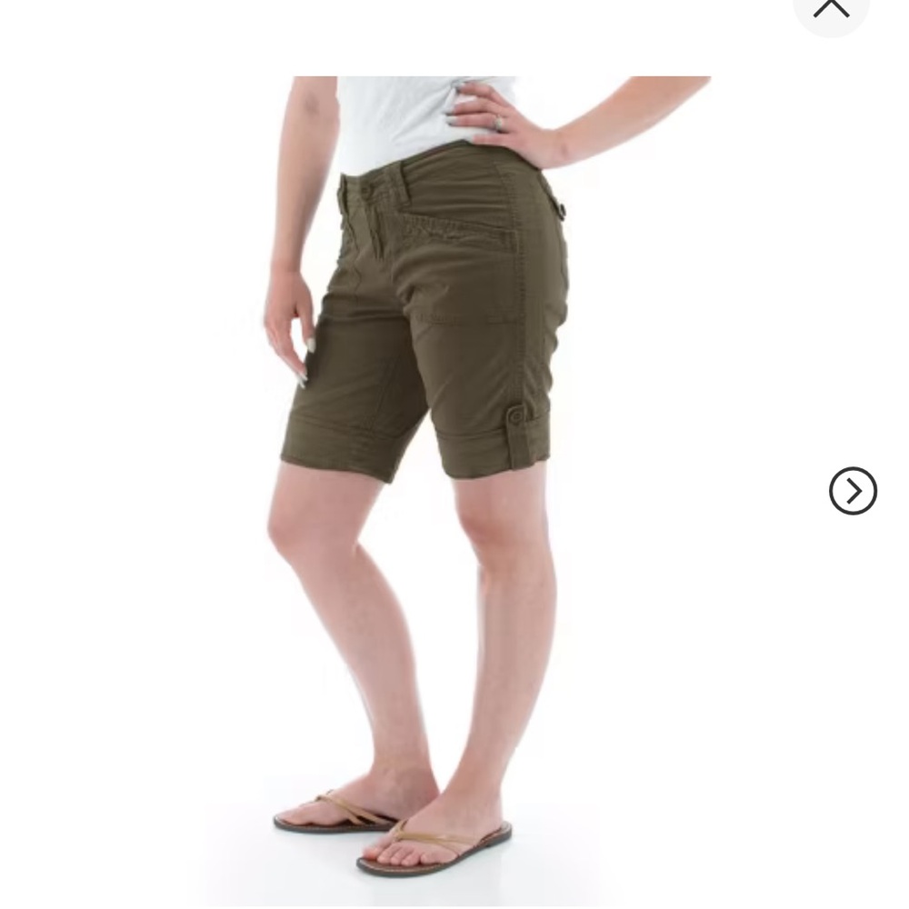 Aventura “Arden” Roll-Up Organic Short Size 10 Olive Green